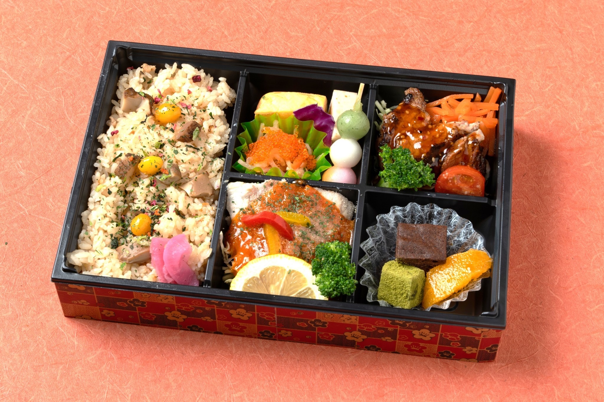 肉割烹　神楽-kagura- 松茸ご飯とハラミステーキ弁当