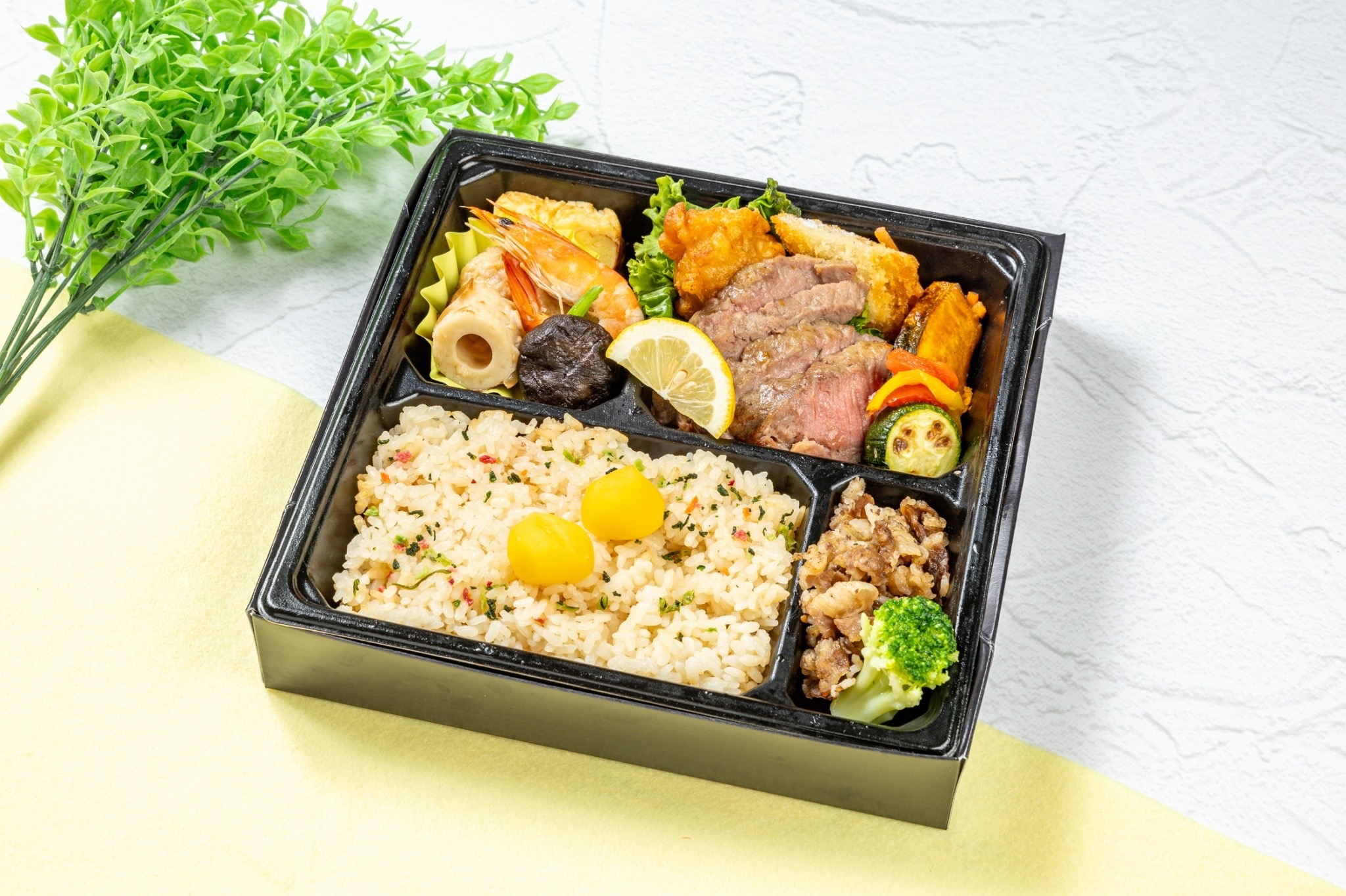 牛窓キッチンAlice 季節ご飯と牛ステーキのバラエティー弁当